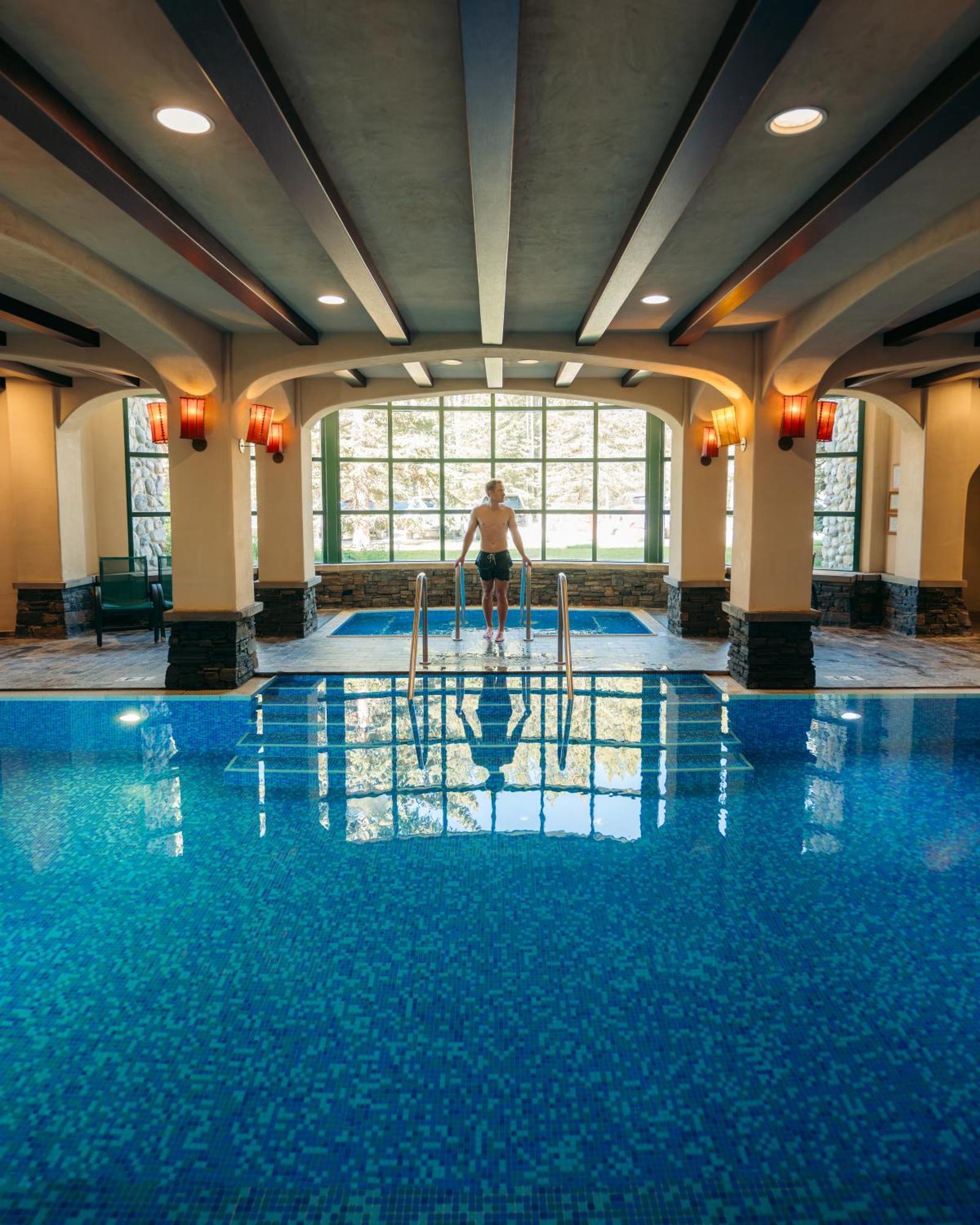Post Hotel & Spa Лейк-Луиз Экстерьер фото