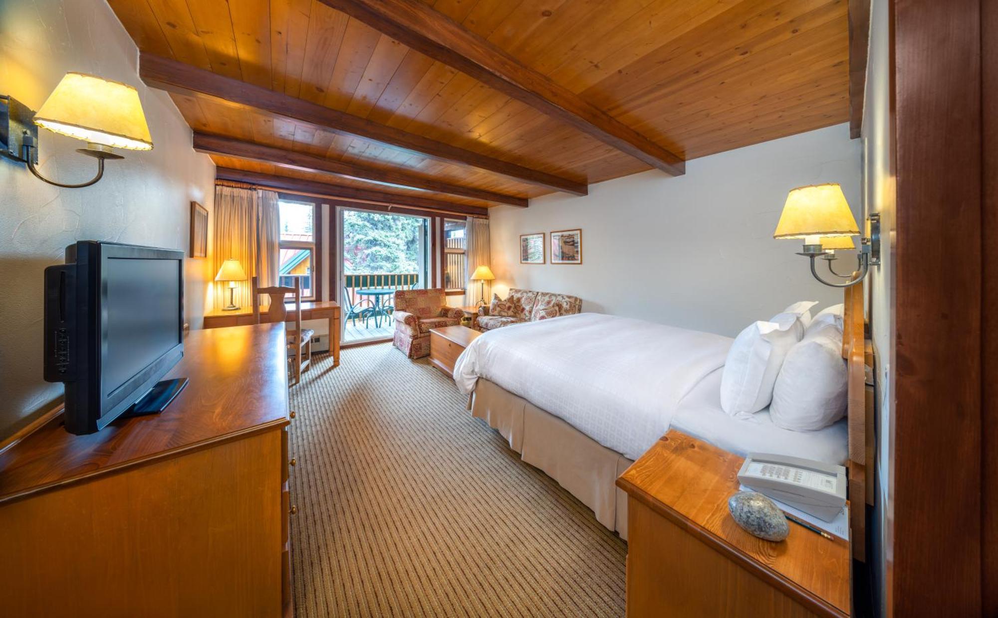 Post Hotel & Spa Лейк-Луиз Экстерьер фото